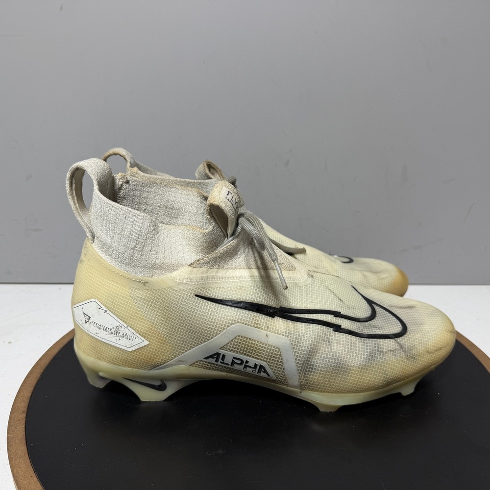 Nike Alpha Menace Elite 3 Men Size 11 Football Cleats White Silver Techwear 80Ch